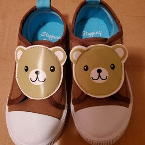 Toddler shoes size 8